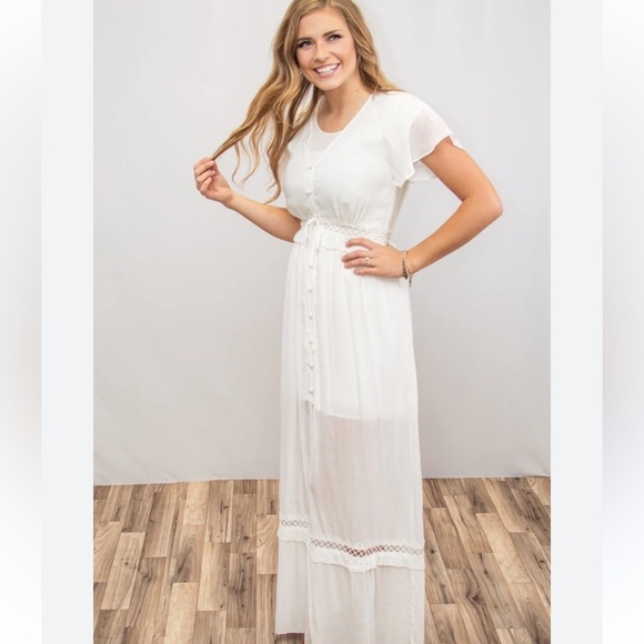 NWT Promesa  Sandy Beaches Ivory Semi Sheer Button Crochet Dress Size Small - Picture 1 of 10